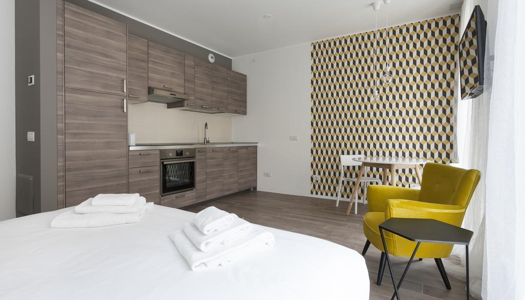 Italianway-Poma Lägenhet Milano Exteriör bild